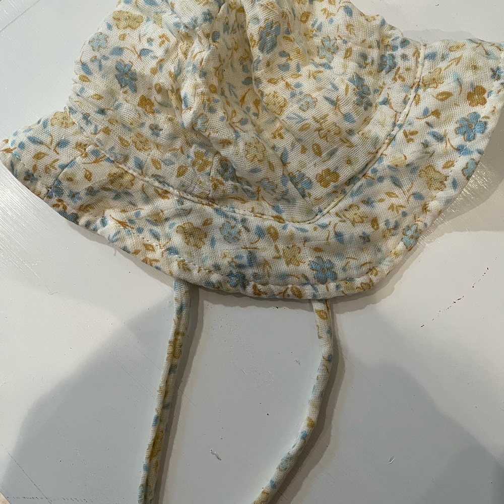 Angel Dear Sun Hat Floral 0-6 months